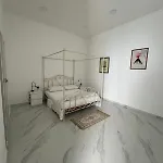 San Ferdinando Appena Ristrutturato Centro Storico * Naples