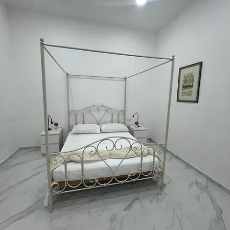 Daire San Ferdinando Appena Ristrutturato Centro Storico